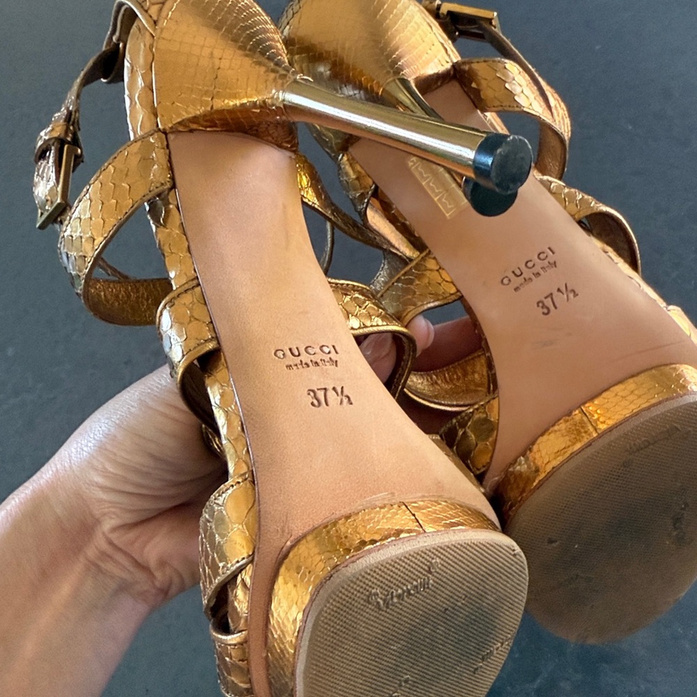 💯 AUTH GUCCI Animal Snake Leather Metallic Gold Bronze Sandals Heels Size 37.5 - Picture 9 of 10